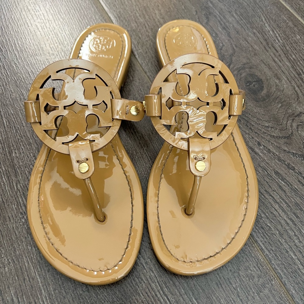 Tory Burch Miller sandal Patent Calf / Sand / Size 9